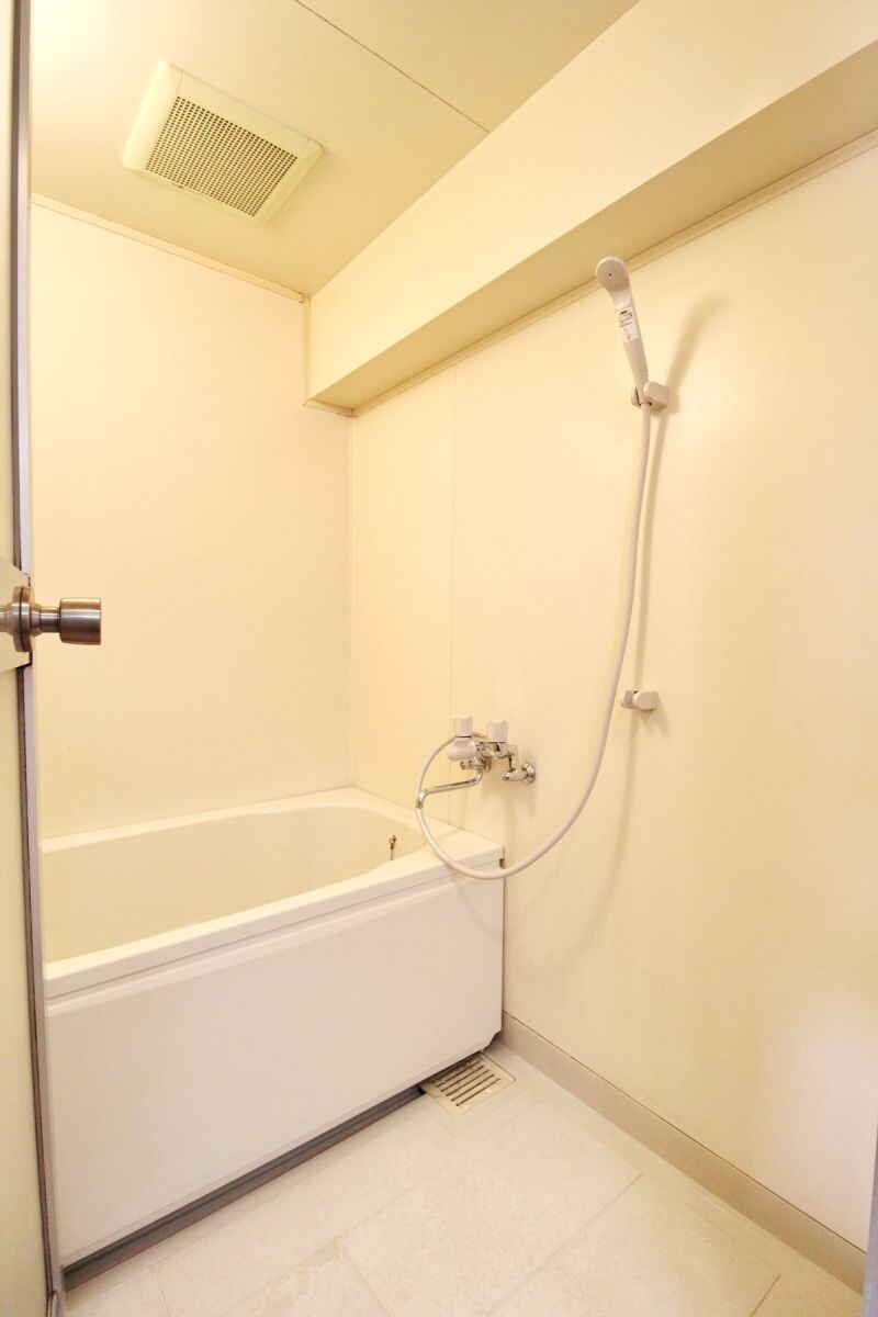 サニーエステートの物件内観写真