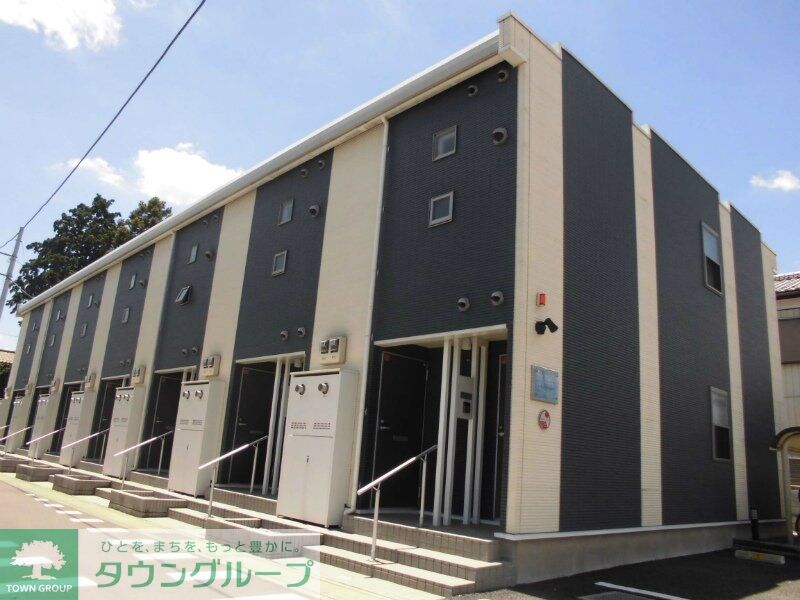 レオネクストフェリシティ高坂の物件外観写真