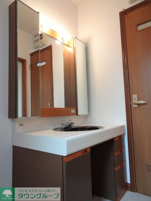 尾林住宅の物件内観写真