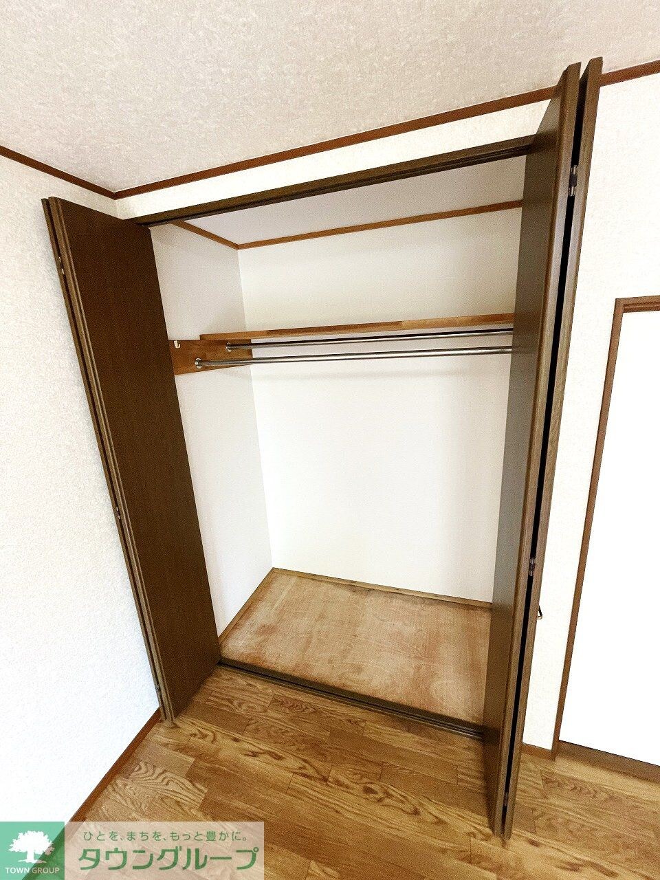 サンマリーCの物件内観写真