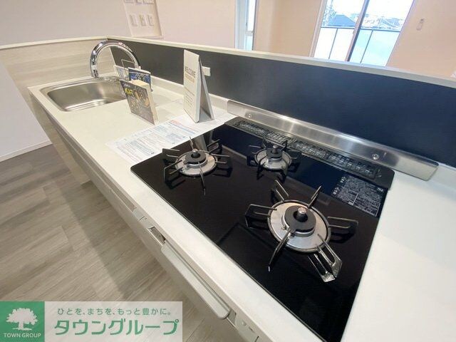 マリポーサ高畑Bの物件内観写真