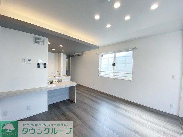 セレスティア森末町の物件内観写真