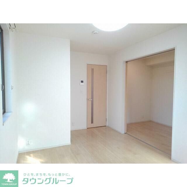 レッド・リーブスVIIの物件内観写真