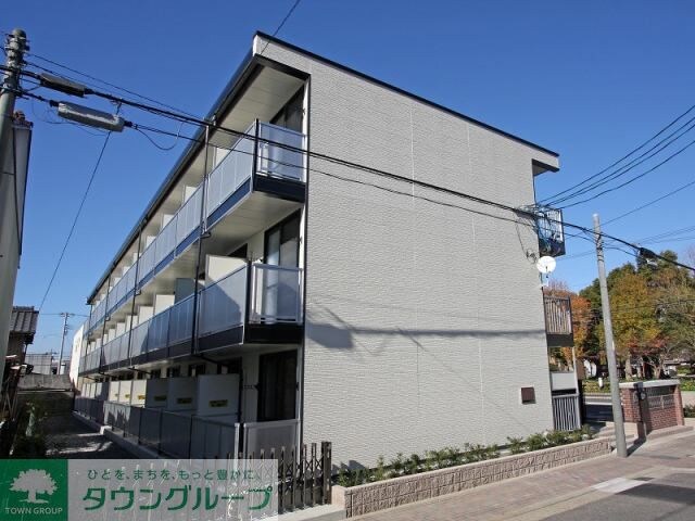 レオパレスLotuscourtの物件外観写真