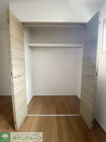 フロンティアの物件内観写真