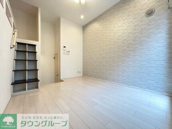 ロイヤルクレスト八熊の物件内観写真