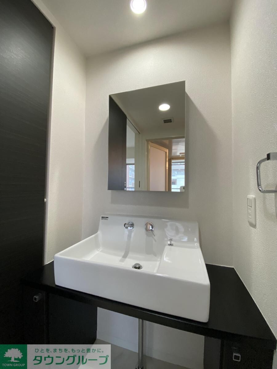 アーデン泉プレミアの物件内観写真