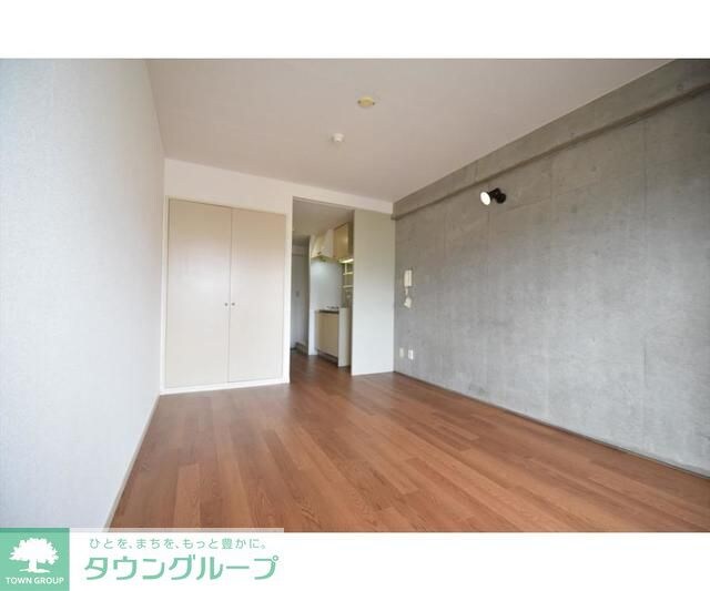 ノーサレンダーの物件内観写真