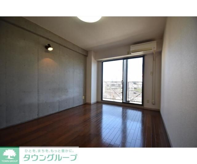 ノーサレンダーの物件内観写真