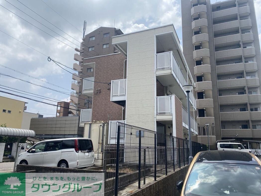 レオパレス高畑東の物件外観写真