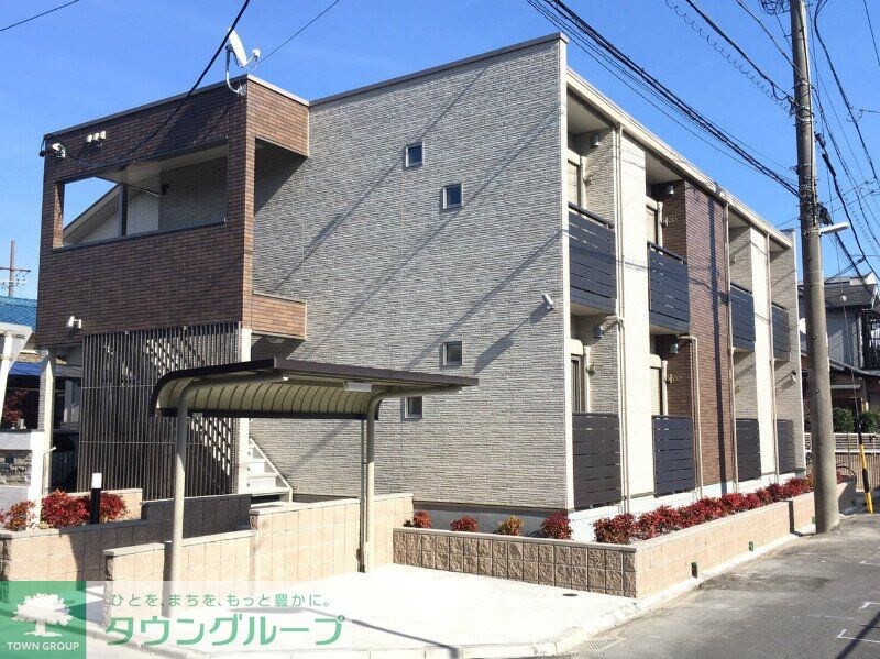 クレイノイナヴァアヴニールの物件外観写真