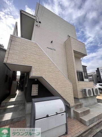 Ampio八田の物件外観写真
