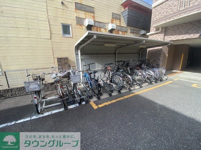 ロイヤルピジョン岩塚の物件内観写真