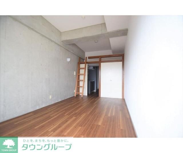 ノーサレンダーの物件内観写真