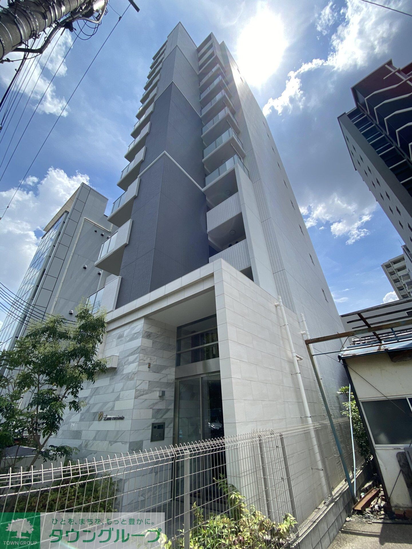 ルナ クレシエンテの物件外観写真