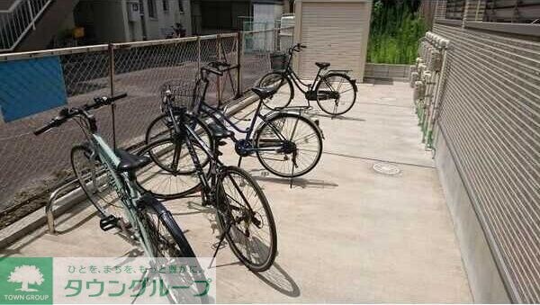 ジュネス稲葉地町の物件内観写真