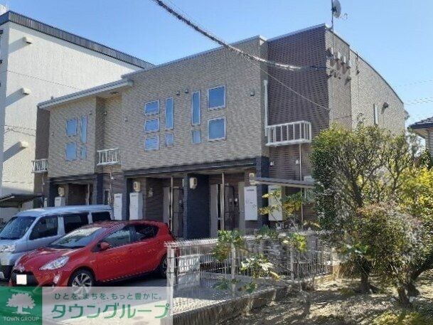 カトルセゾンの物件外観写真