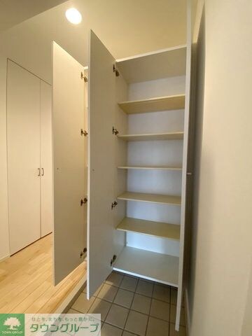 コンフォート新栄の物件内観写真