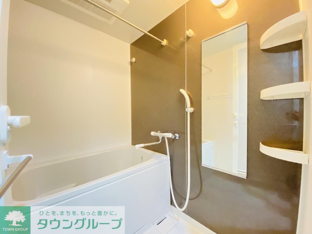 ヴェーラカーサウルバーナの物件内観写真