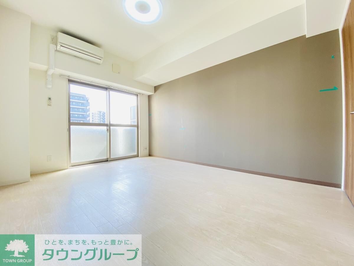 ヴェーラカーサウルバーナの物件内観写真