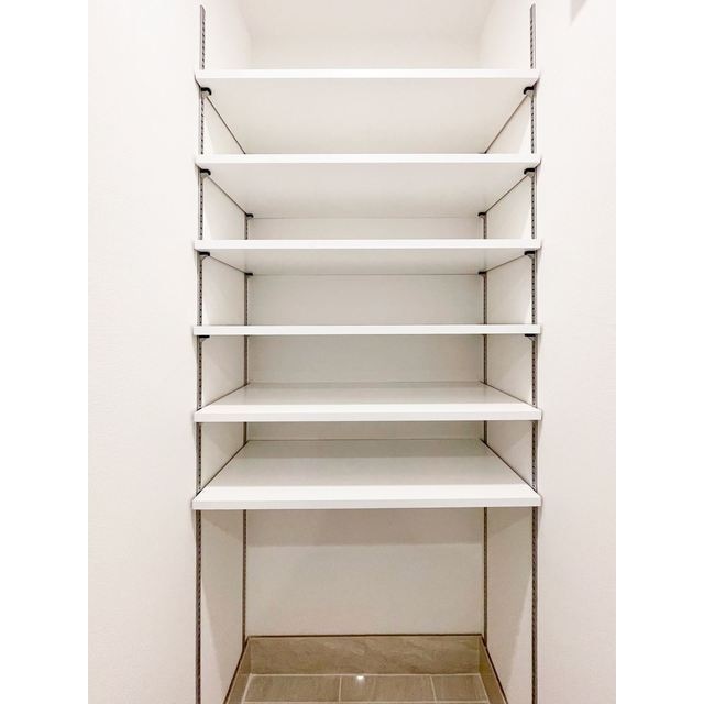 コンフォリア・リヴ志村三丁目の物件内観写真