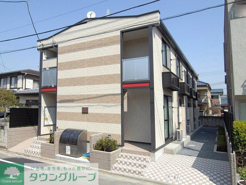 レオパレスプランドール高島の物件外観写真