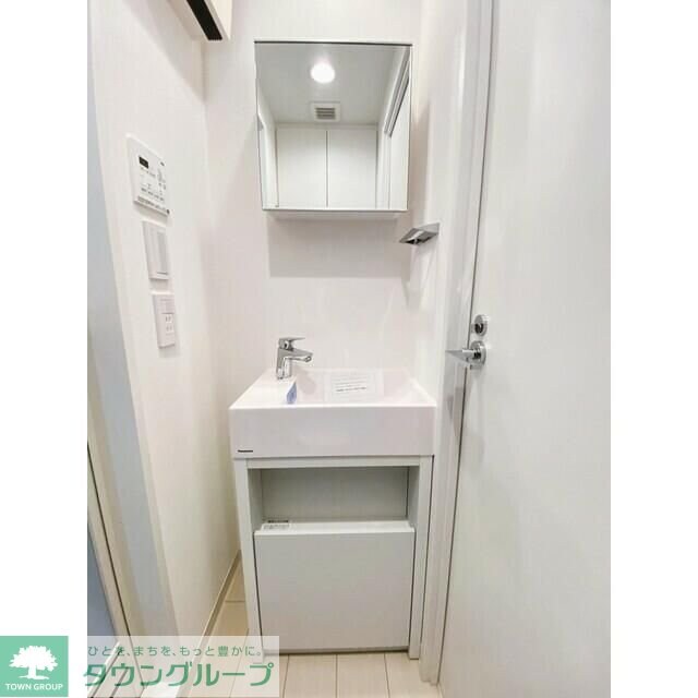 Beverly Homes 赤塚公園IIの物件内観写真