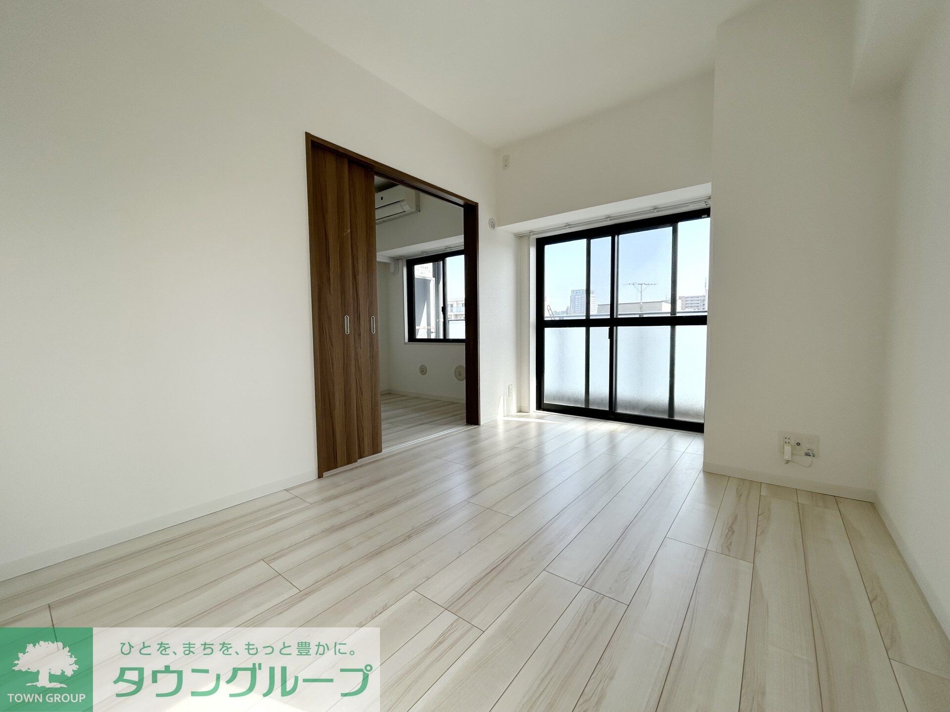 イート アパートメント ヴェリタスの物件内観写真