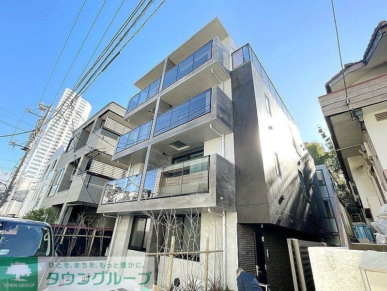 Fullea白金台の物件外観写真