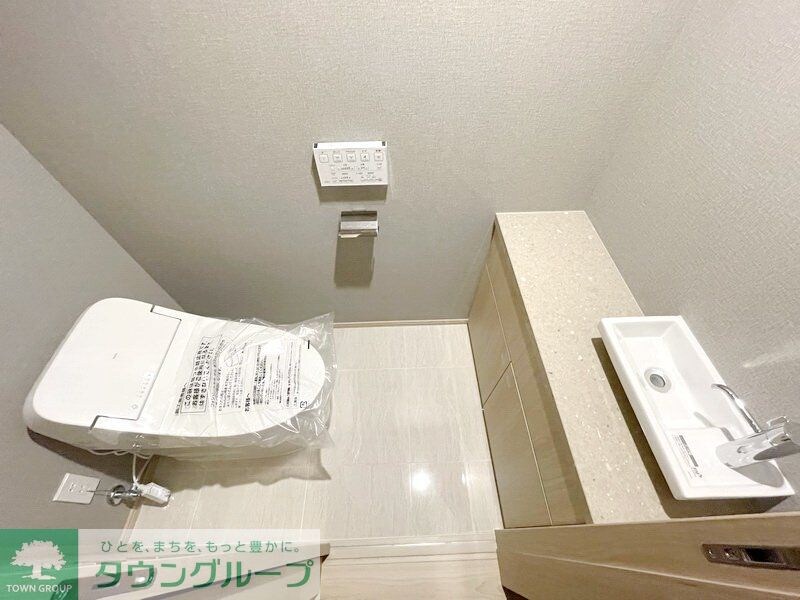 オーパスレジデンス南青山の物件内観写真