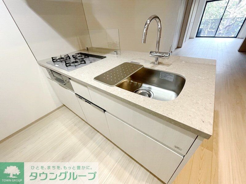 オーパスレジデンス南青山の物件内観写真