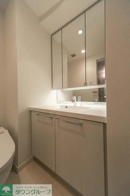 六本木エムケイアートレジデンスの物件内観写真