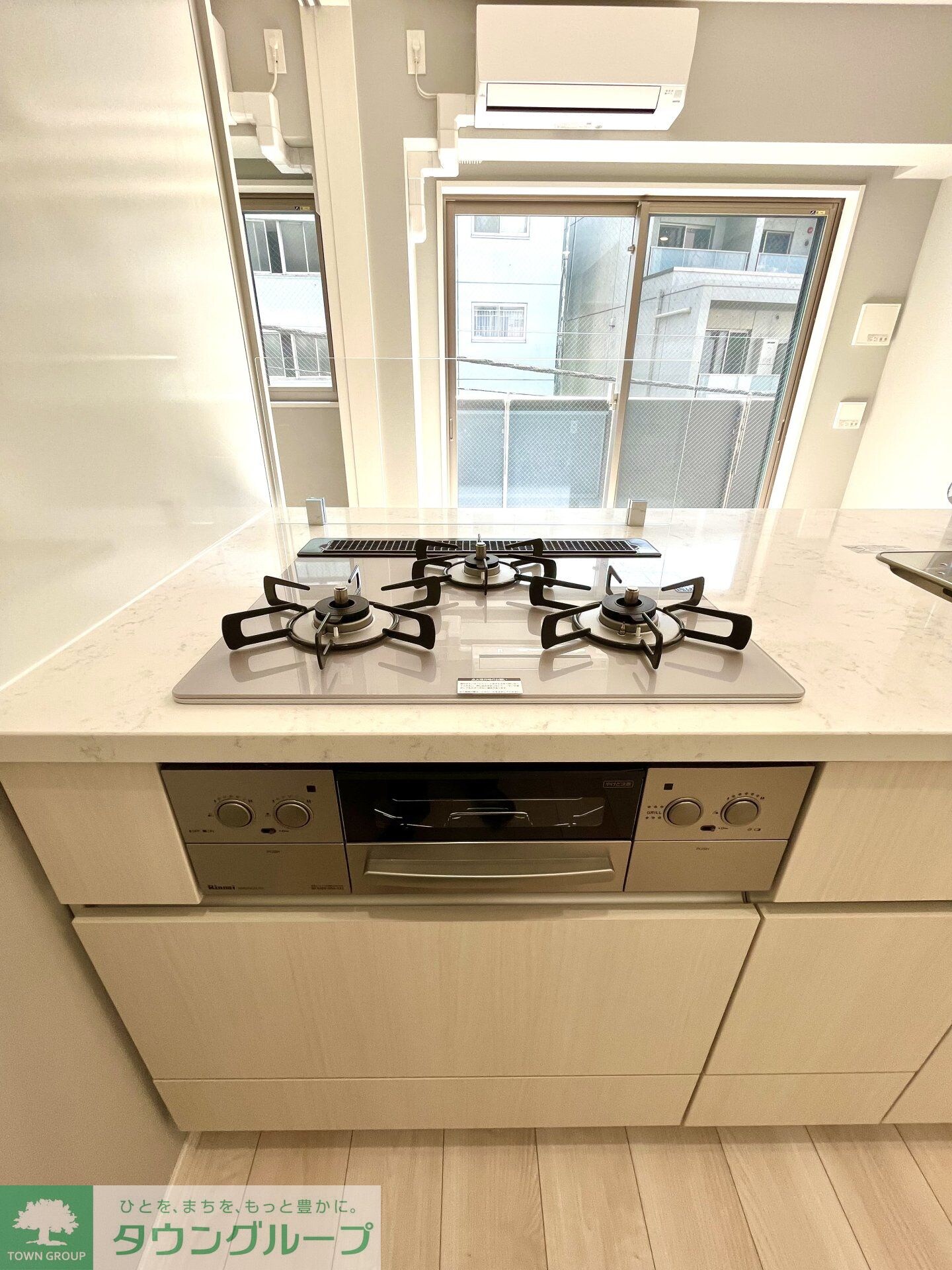 オーパスレジデンス南青山の物件内観写真