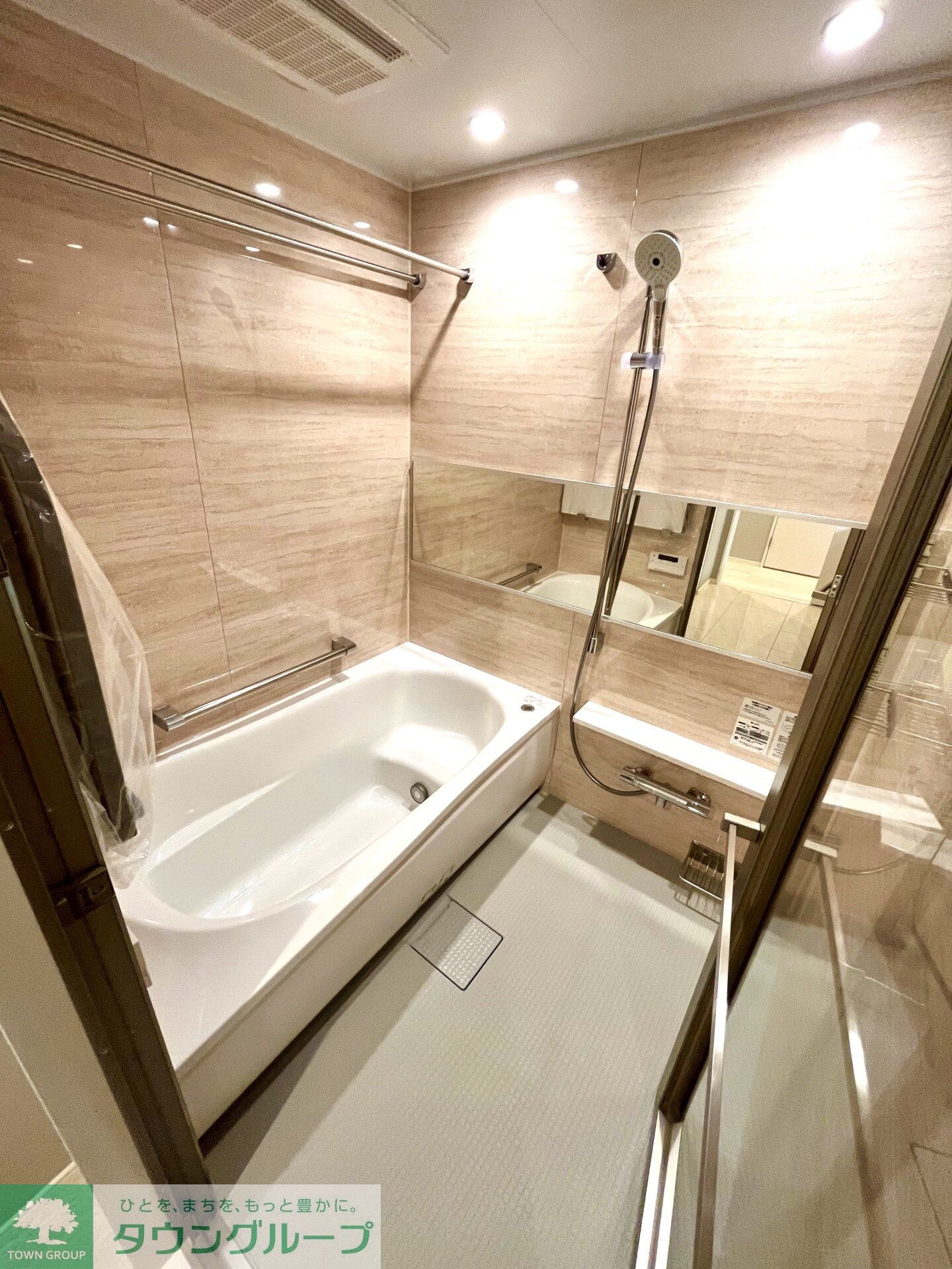 オーパスレジデンス南青山の物件内観写真