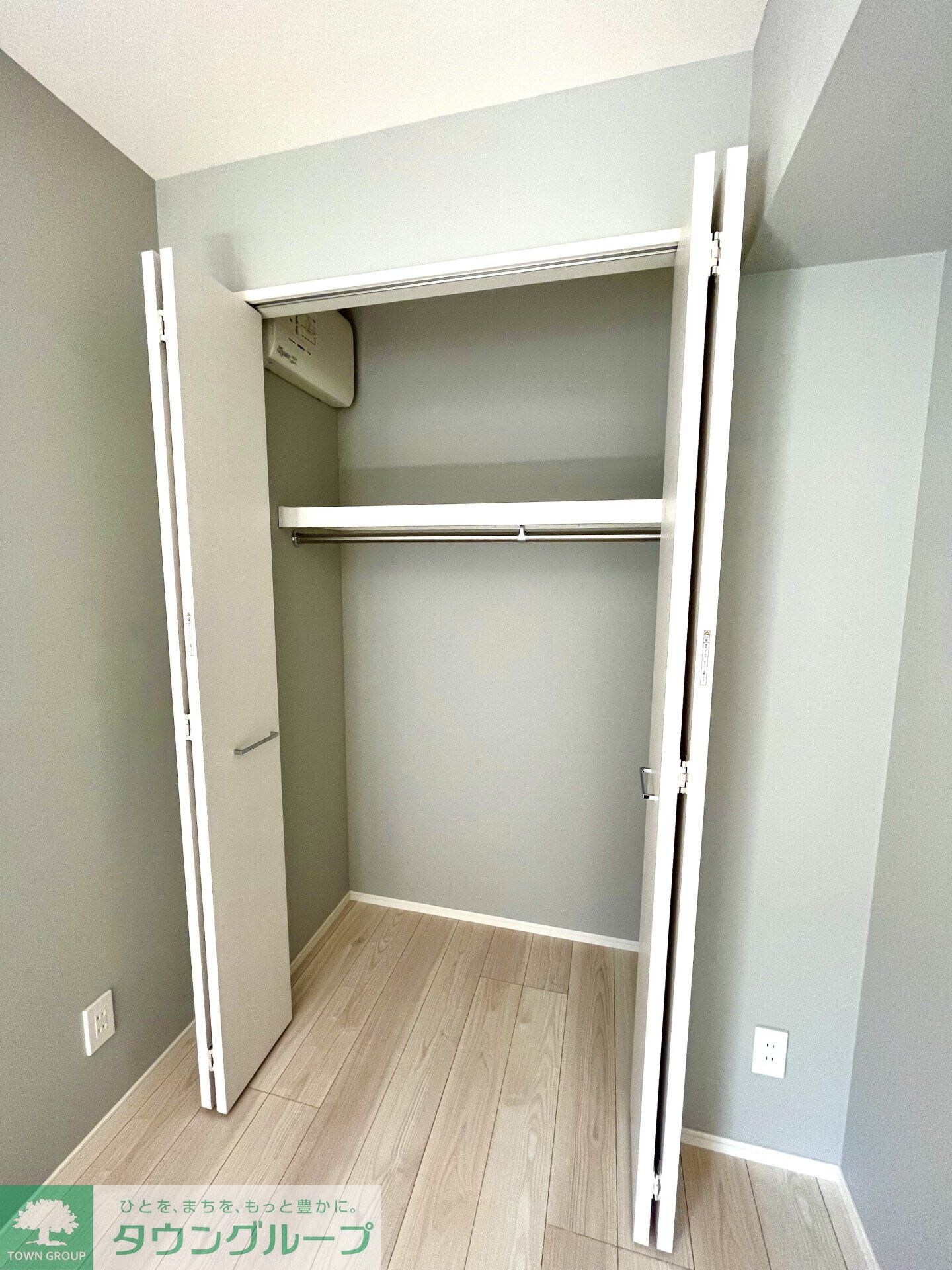 オーパスレジデンス南青山の物件内観写真