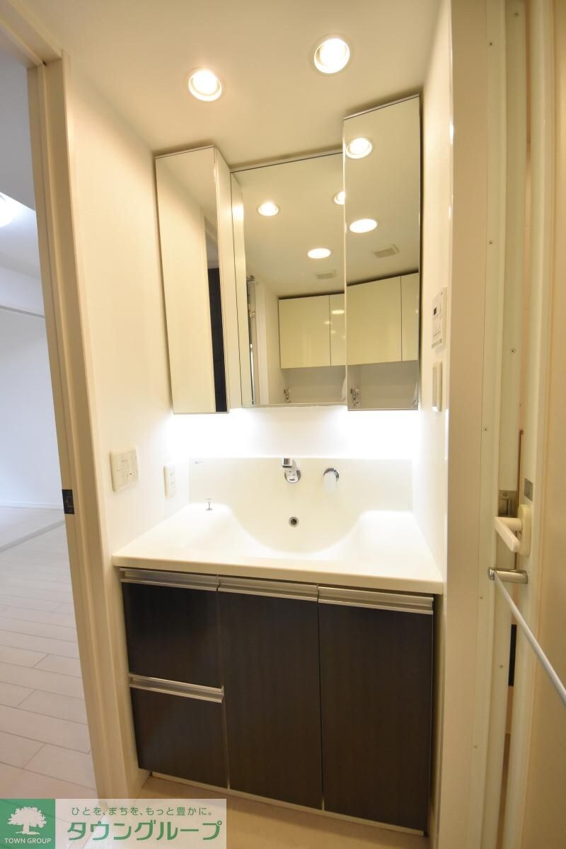 グランスイート銀座レスティモナークの物件内観写真