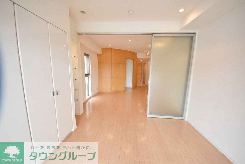 コンフォリア西麻布の物件内観写真