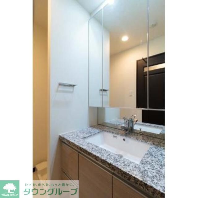 グランパレス東京八重洲アベニューの物件内観写真