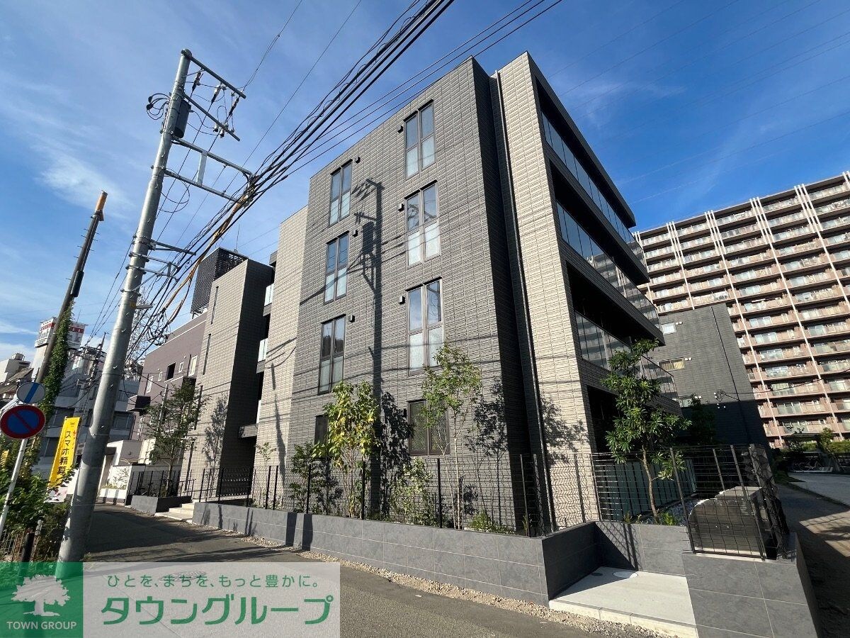 Chloe Westの物件内観写真