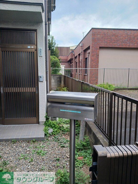 福生市南田園3-6-8戸建の物件内観写真