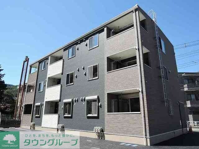 グランツ ポプラ高尾の物件外観写真