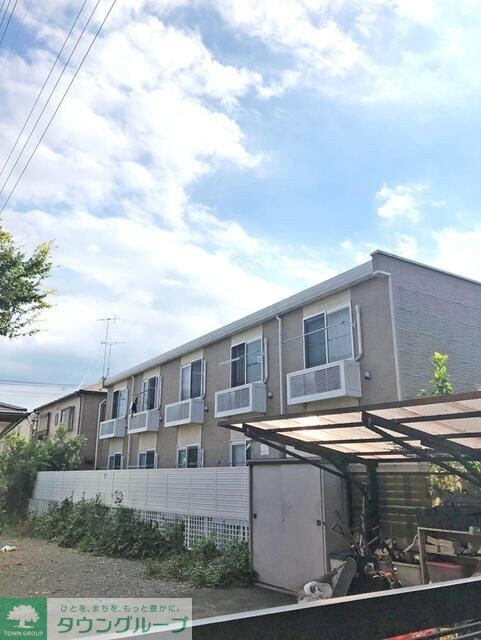 カーサロイヤル福生の物件外観写真