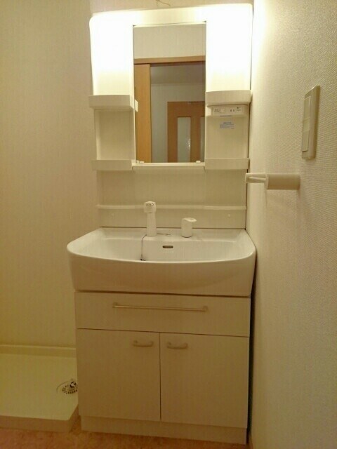 アンソレイエIIIの物件内観写真