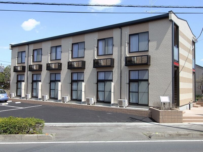 レオパレスリールの物件外観写真