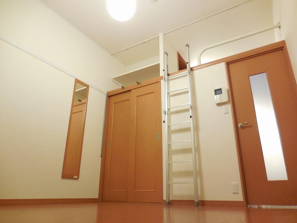 レオパレスラピスライトの物件内観写真