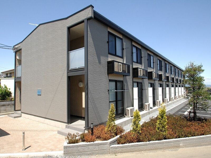 レオパレスアークトゥルスの物件外観写真