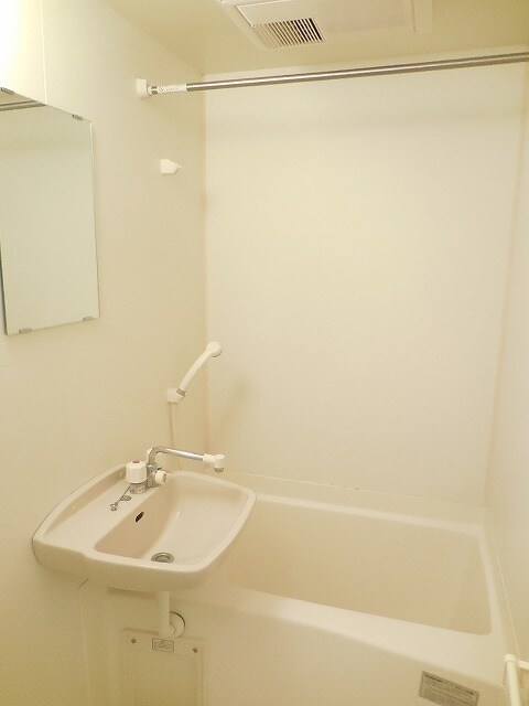 レオパレスドゥジェームの物件内観写真