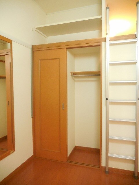 レオパレスドゥジェームの物件内観写真