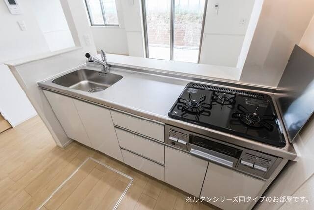 ラ エストレーヤ Bの物件内観写真