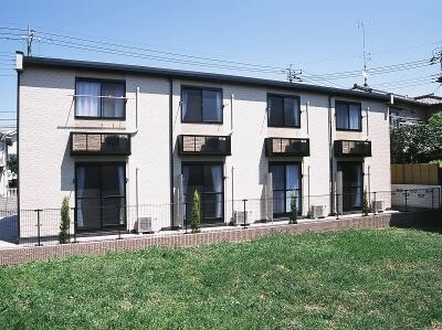 レオパレスFUJIの物件外観写真